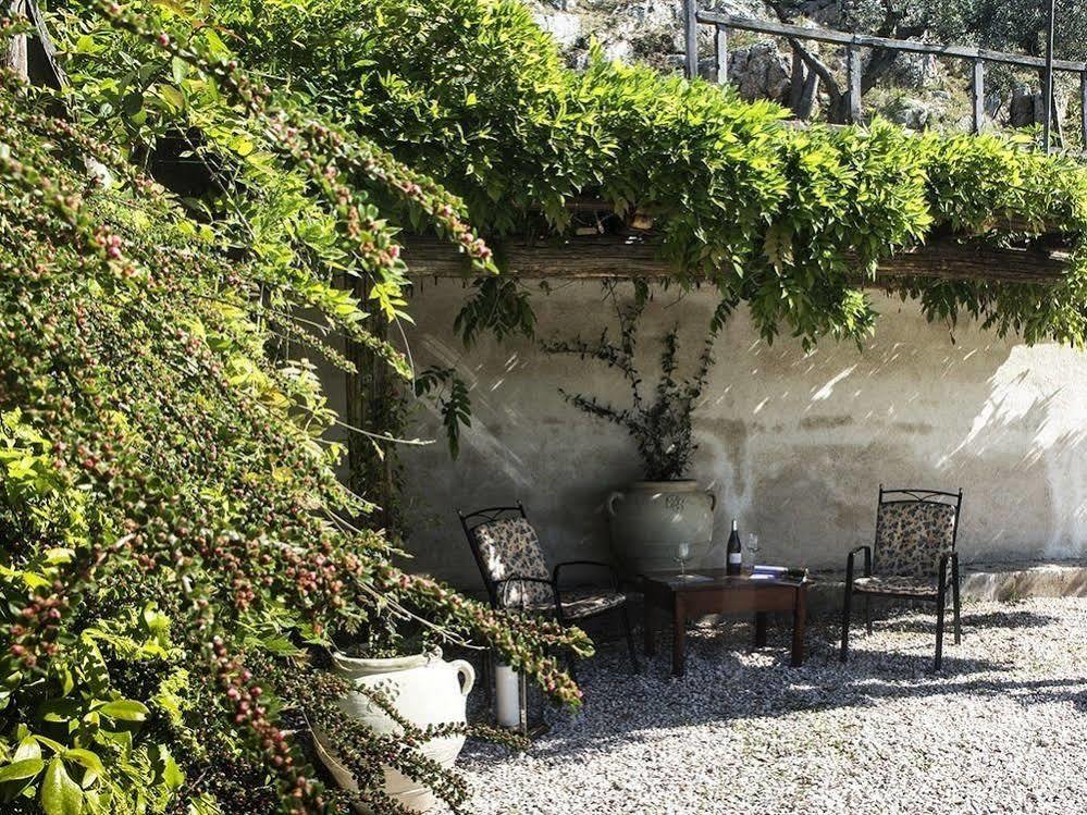 Casale San Pietro Bed and Breakfast Anagni Eksteriør billede